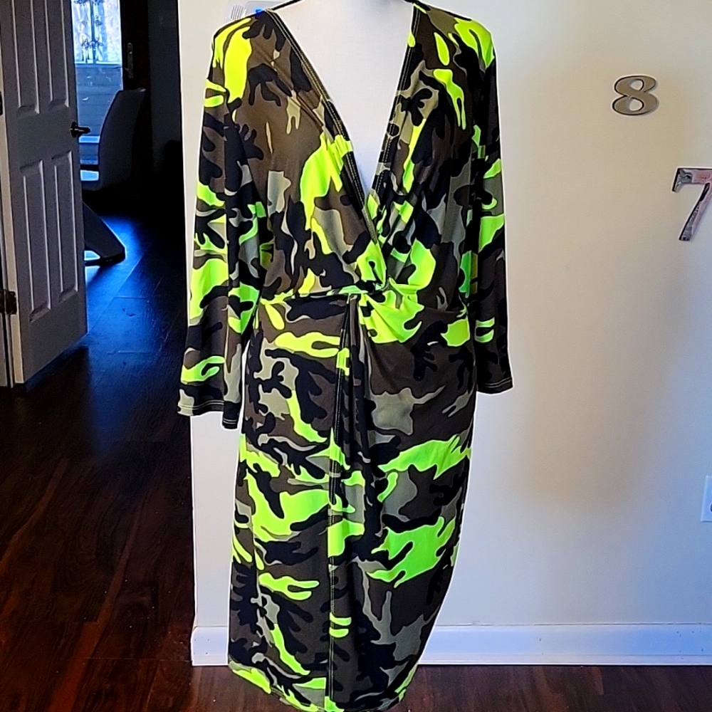 Curvy girl by Ashley Stewart 3x camo dress
